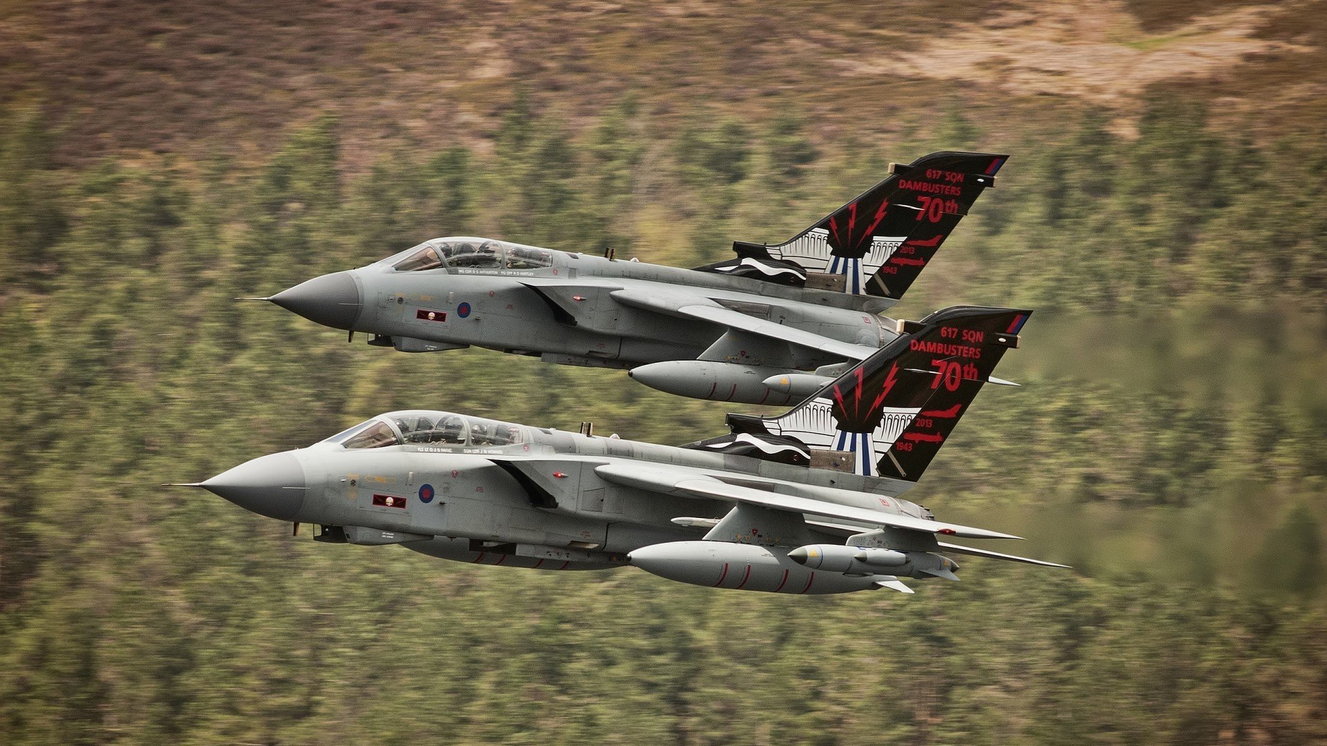 开云官方网站-_精彩对决：经典五盘大战令人难忘_，精彩对抗